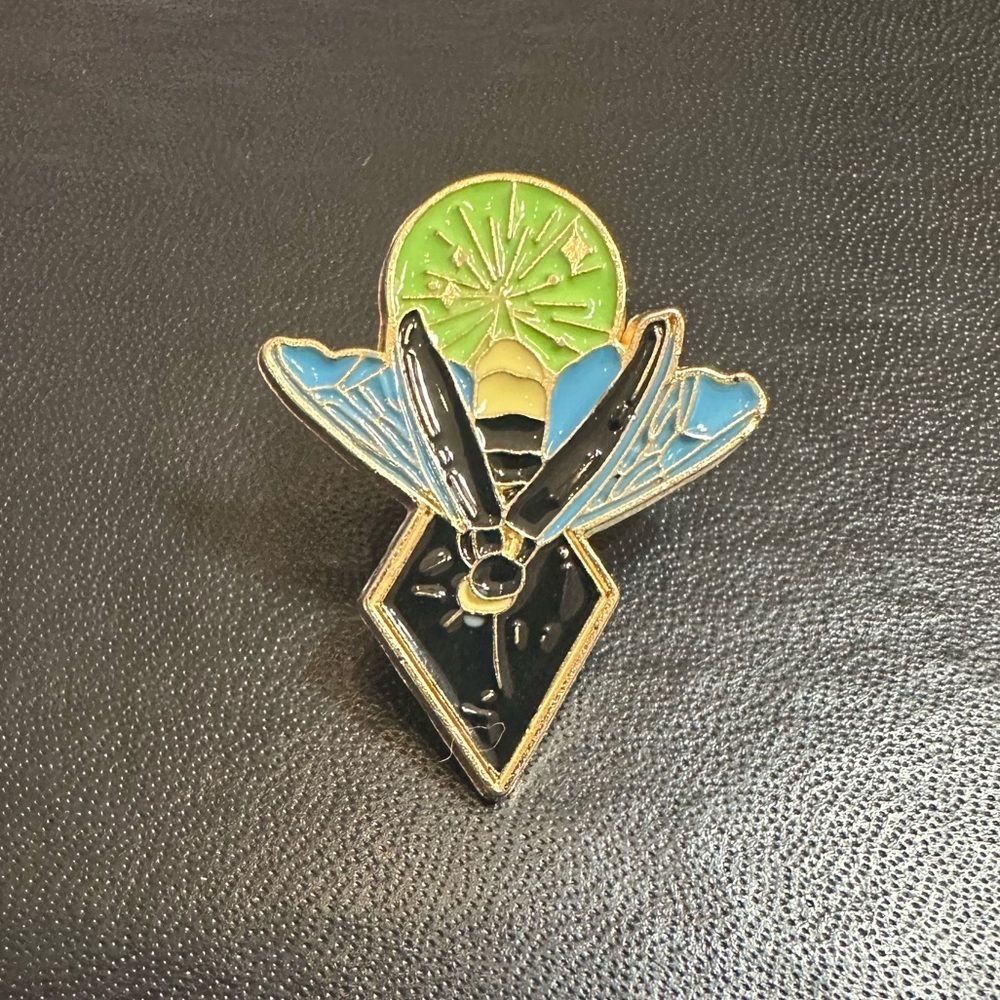 Firefly Pin - Picture 2 of 2